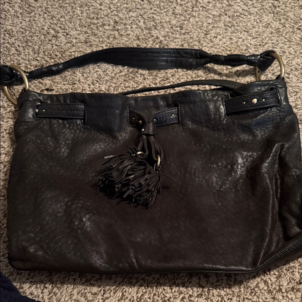 Elegant Black Leather Shoulder Bag